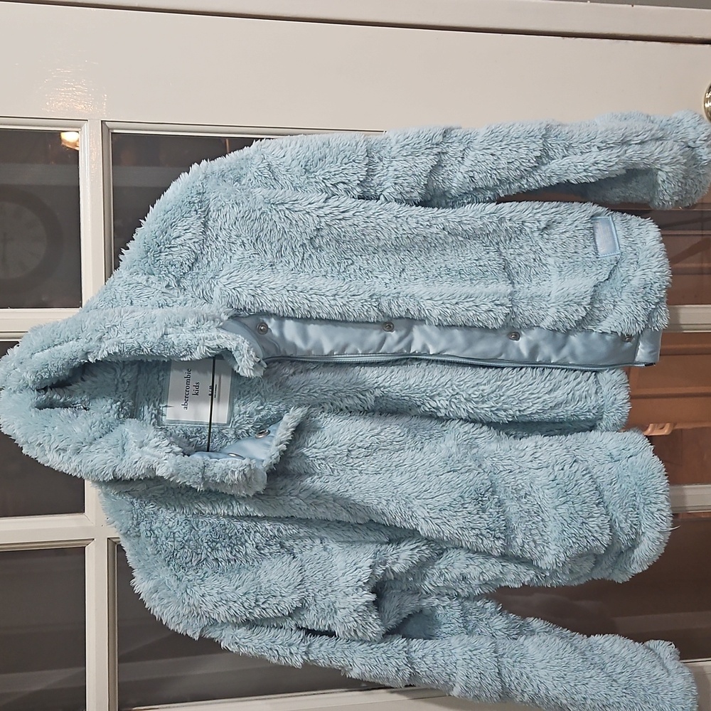 Preowned Girls Abercrombie &Forch kids Zipper Up Fleece Light Blue 9-10